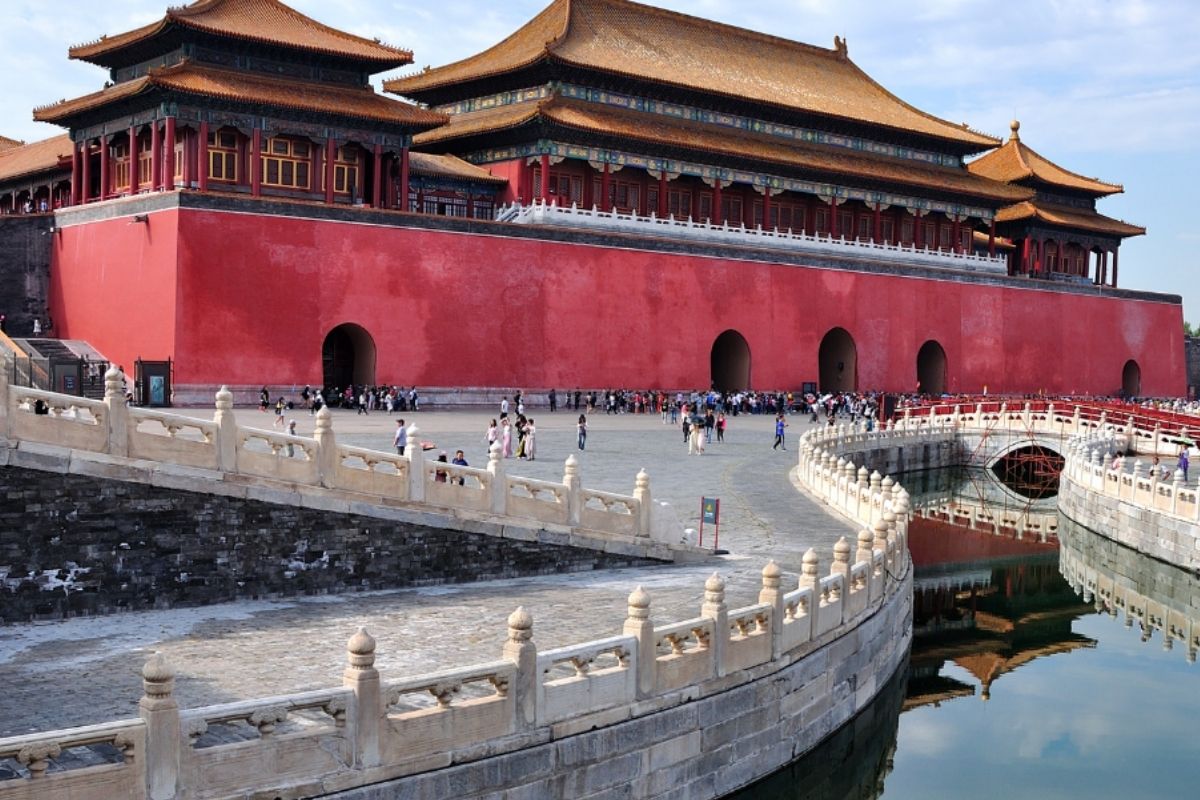 Bên trong Tử Cấm Thành